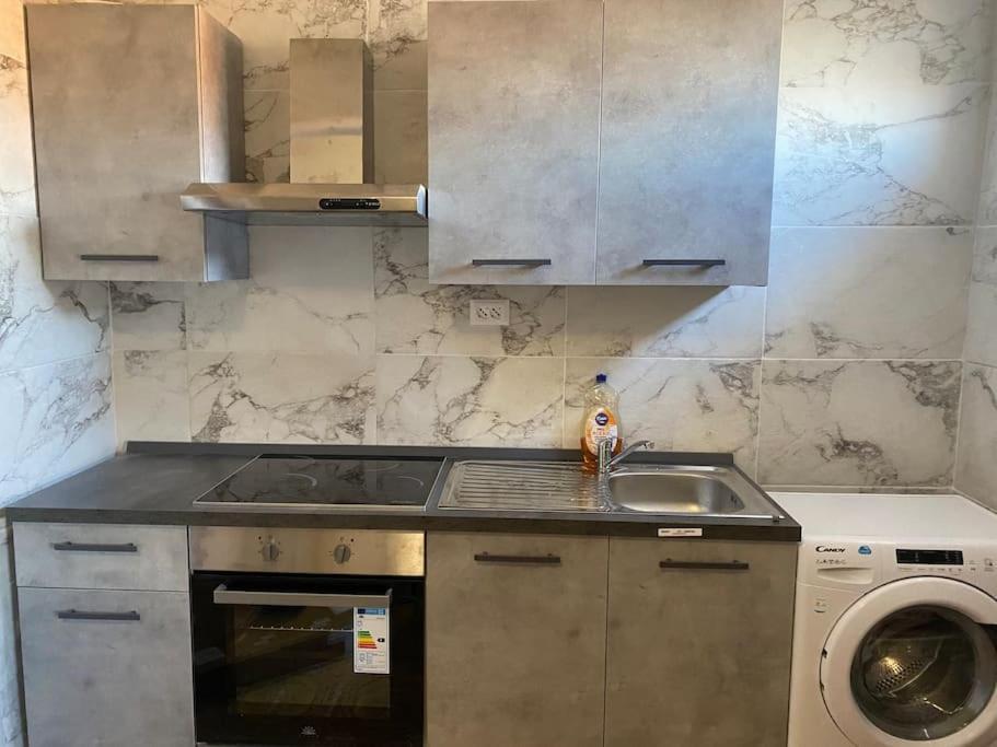 Casa Vacanze Sogni Proibiti Apartment Bologna Bagian luar foto